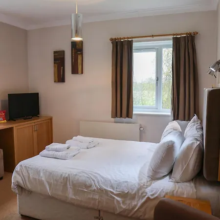 Jubilee First-floor Double Bedroom *