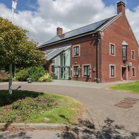 Jubilee First-floor Double Bedroom * Penrith